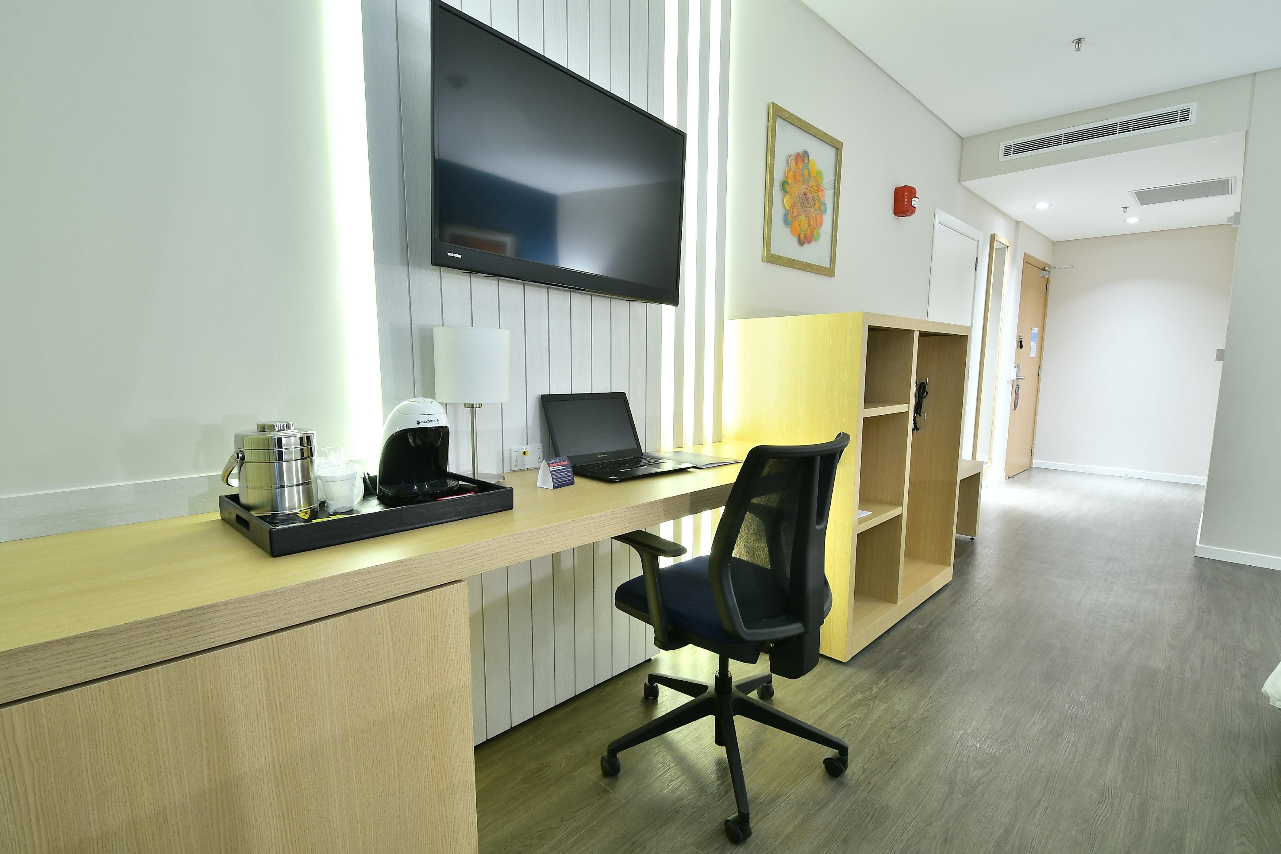 Holiday Inn Express Asuncion Aviadores , An Ihg Hotel Dış mekan fotoğraf