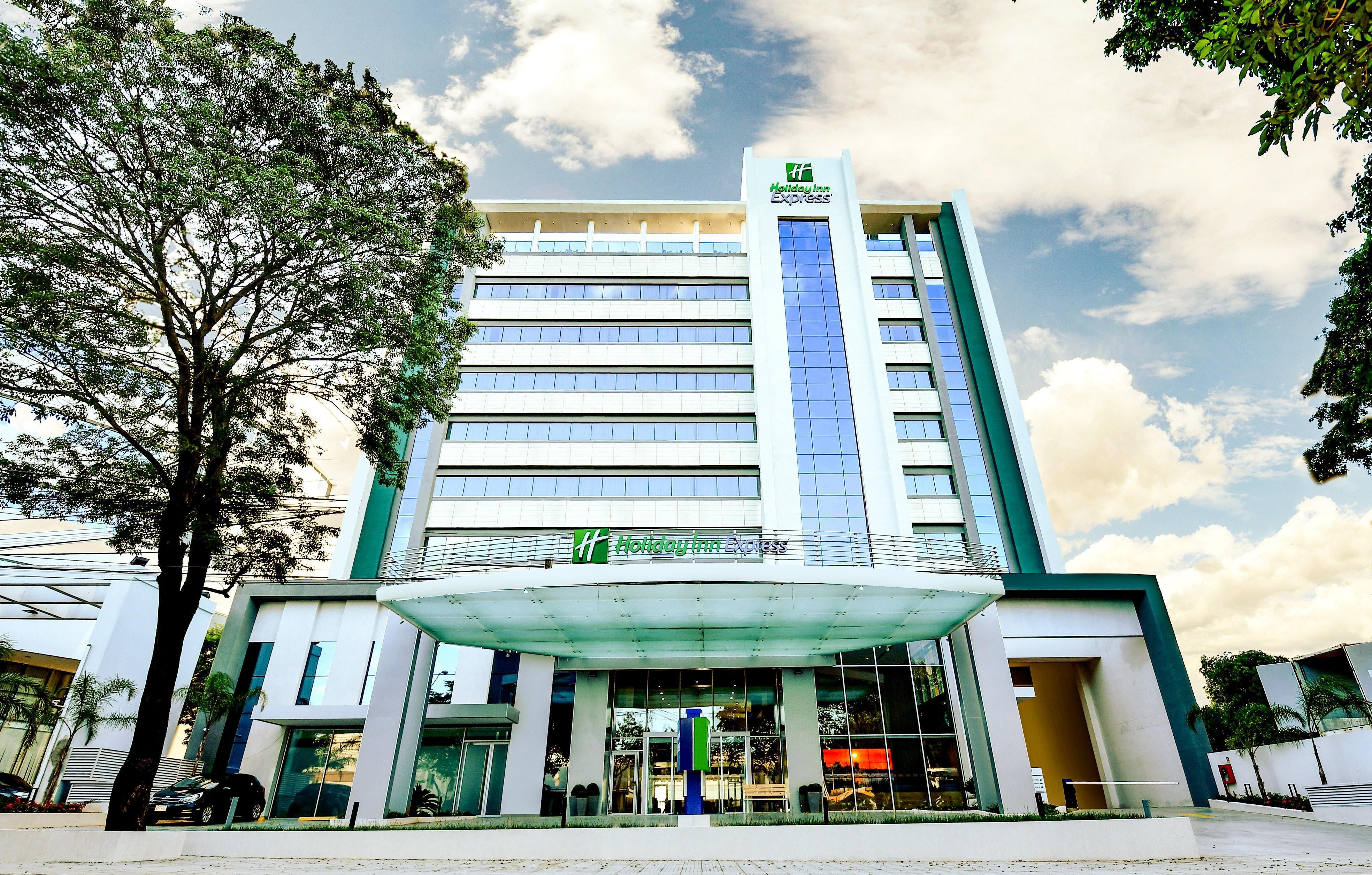 Holiday Inn Express Asuncion Aviadores , An Ihg Hotel Dış mekan fotoğraf